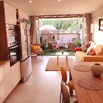 Atypique Ancien Hangar A Bateau דירה