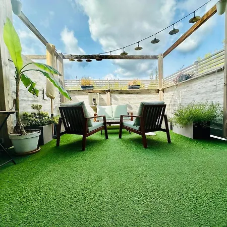 Lejlighed Atypique Ancien Hangar A Bateau Hyères